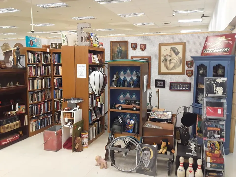 Defunct Books